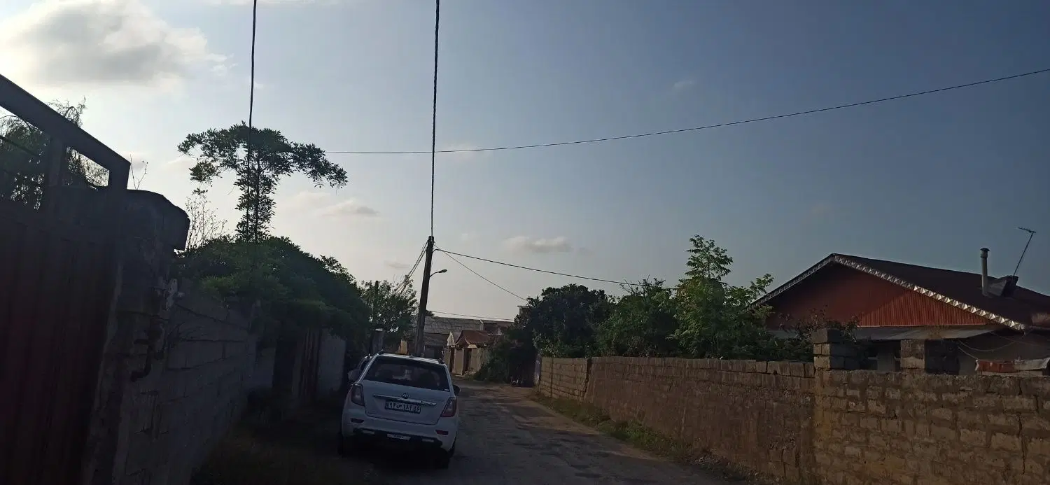 زمین مسکونی وخانه قدیمی 800متری گلسفید