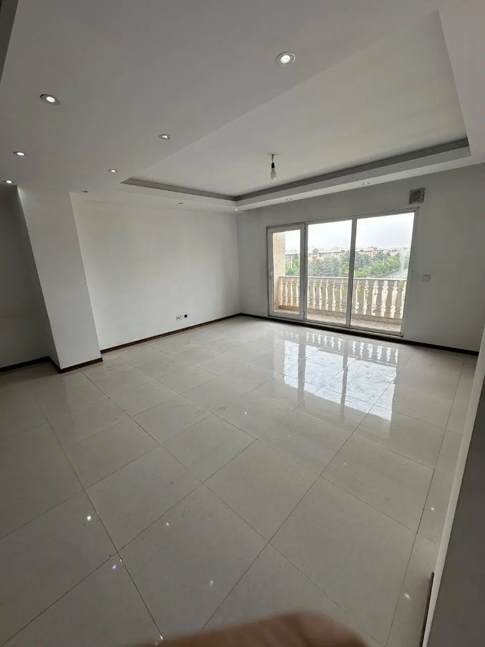 مهرشهرکرج کوی زنبق۱۱۴متر رو به نما