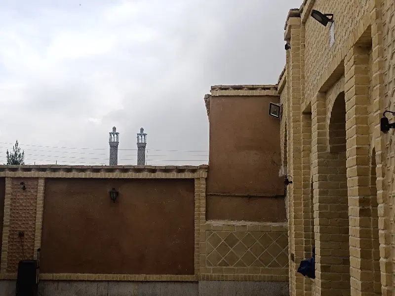 واگذاری منزل با تمام وسایل به خانم موجه