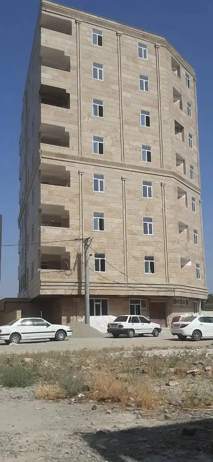 فروش‌‌آپارتمان ۱۵۰‌متری‌قولنامه‌ای‌‌
