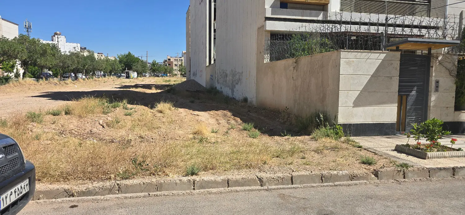 زمین مسکونی صدرا