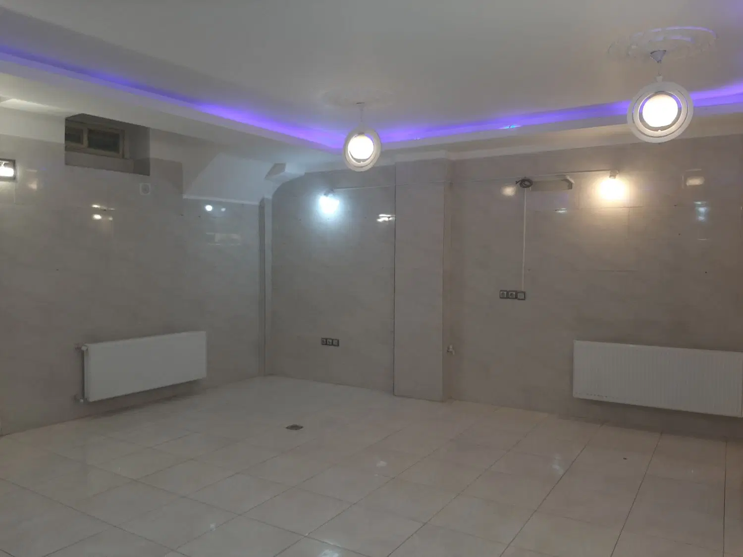 اجاره یک واحد تجاری در طبقه زیرزمین