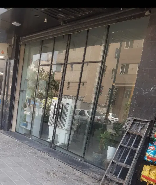 یک باب مغازه ۳۴ متری با زیرزمین ( میدان نارنج )