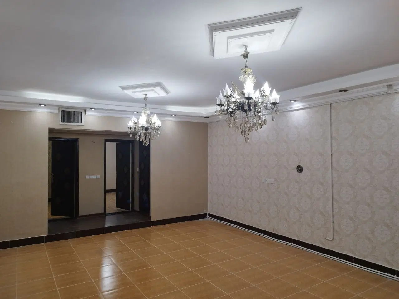 اجاره طبقه بالا خیابان رازی