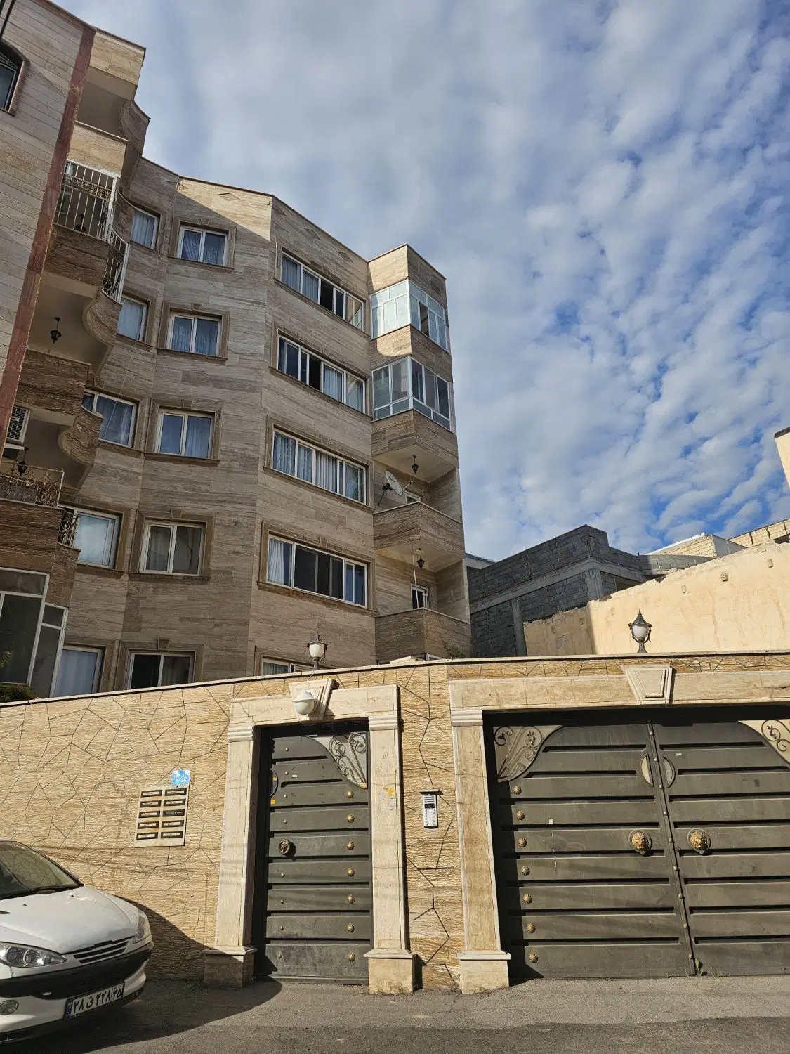 آپارتمان 150متری 3 خوابه فول امکانات