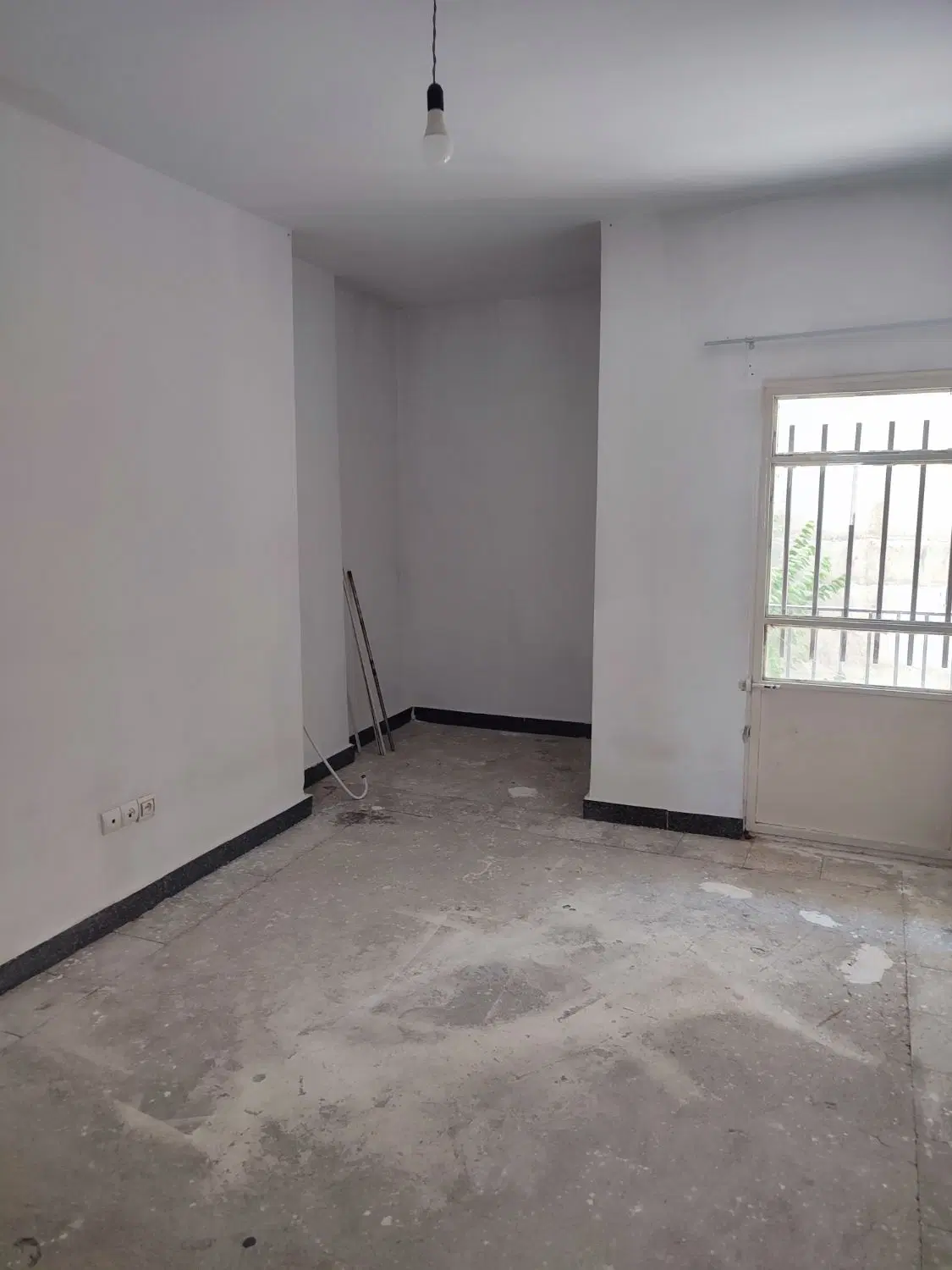 آپارتمان تک واحدی