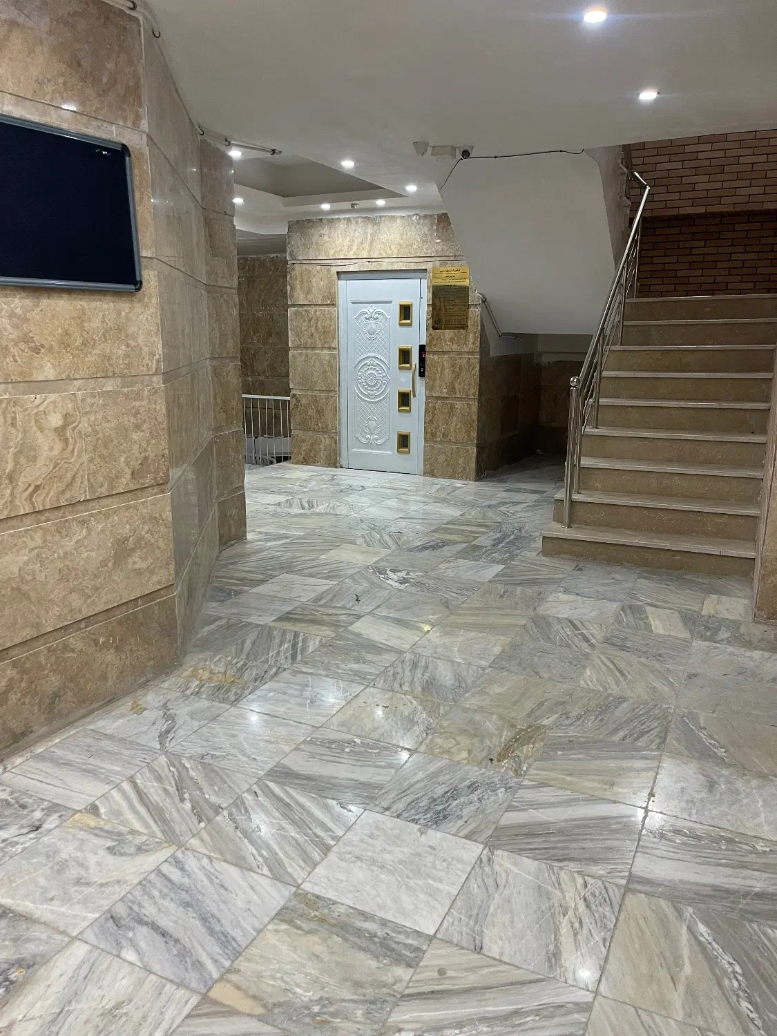 آپارتمان با قیمت مناسب جهت سرمایه گذرای و سکونت