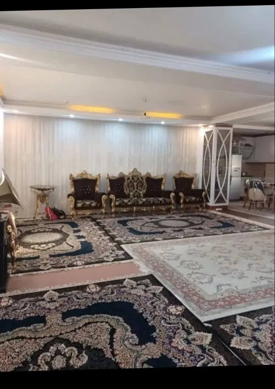 آپارتمان 163 متر تک واحدی سه نبش و سه معبر