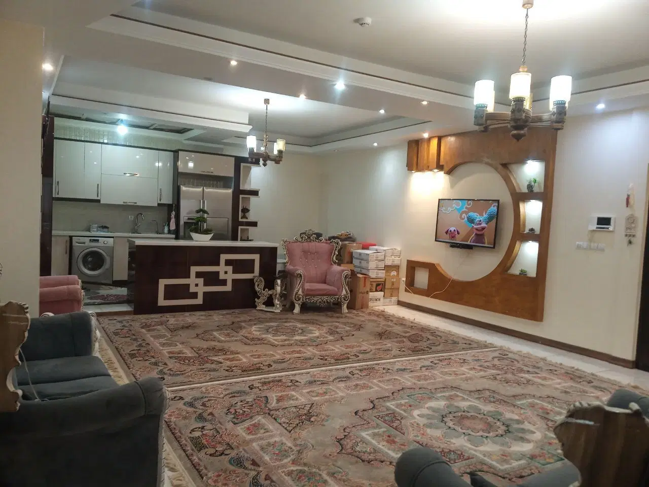 آپارتمان ۱۰۹ متری باغستان لاله ها سنددار دو خواب