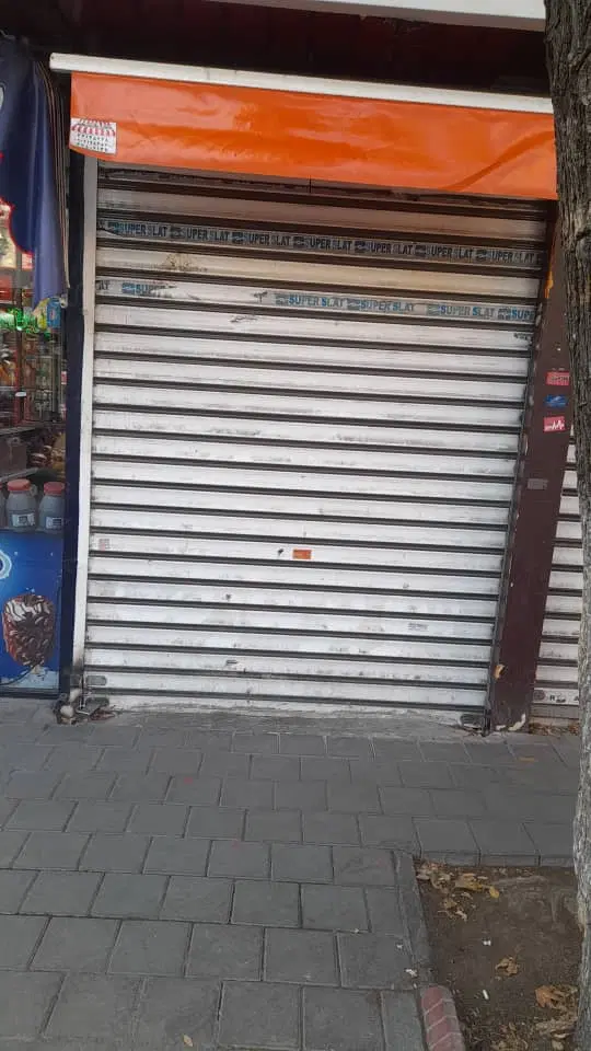 ۲۵متر جهت سیگار فروشی