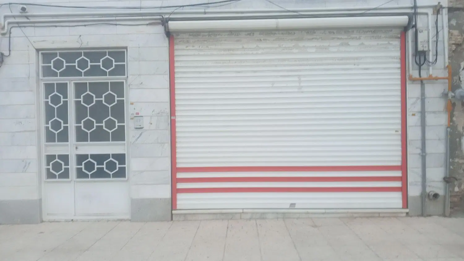 مغازه تجاری ۹۰متری میدان بسیج با امکانات کامل