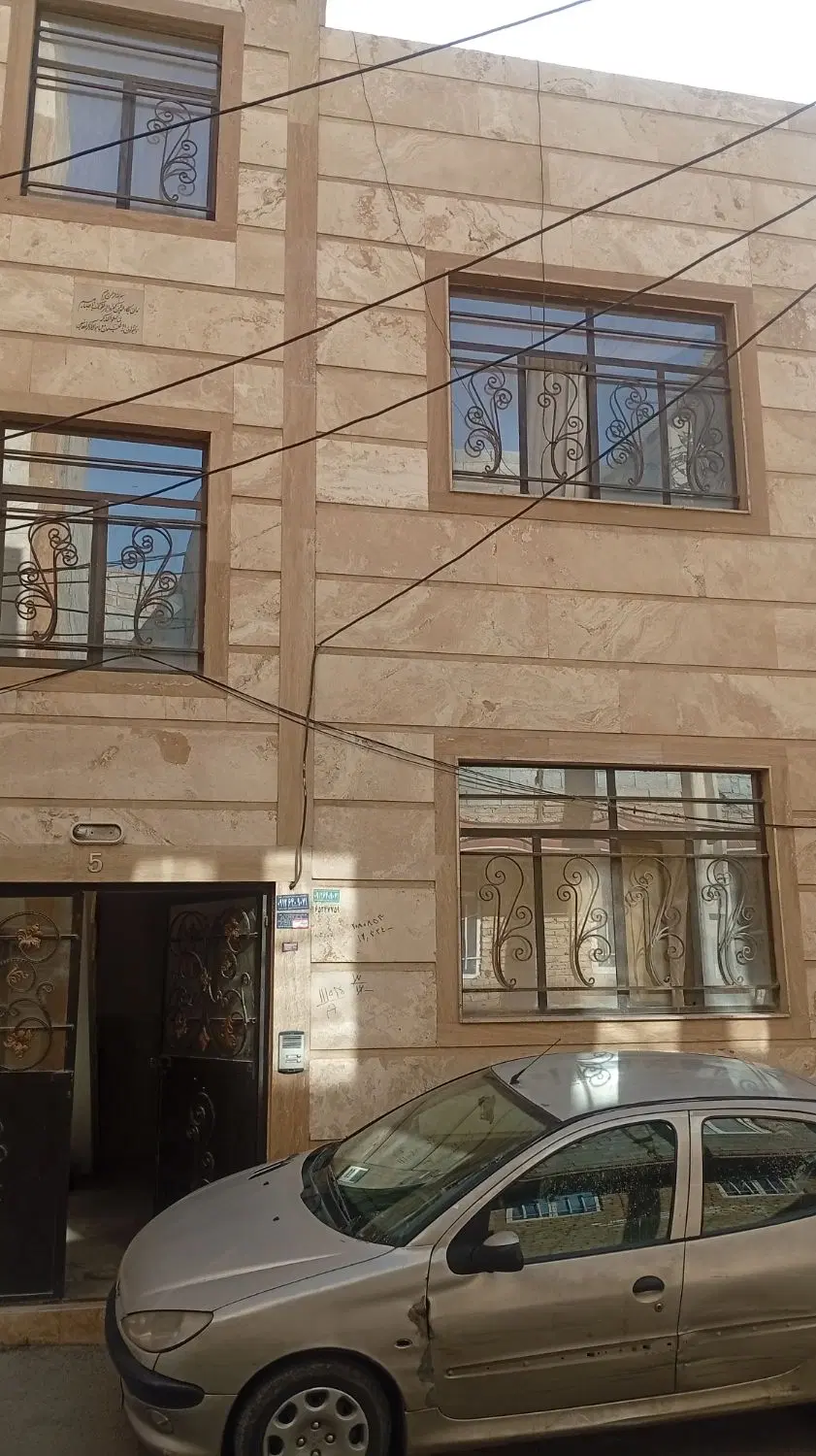 خانه ویلایی ۲ طبقه تمیز