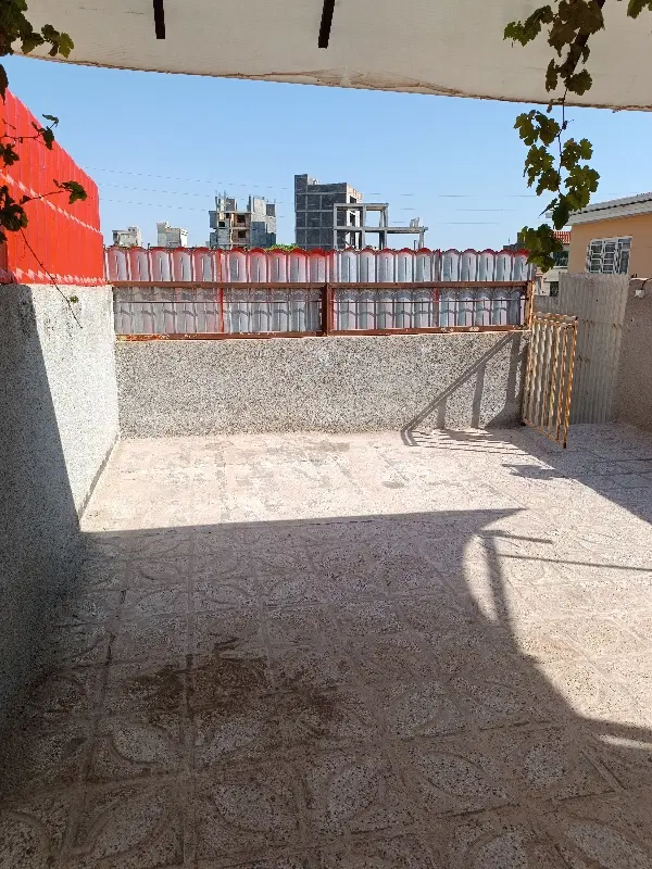 طبقه ی بالا ورودی مشترک