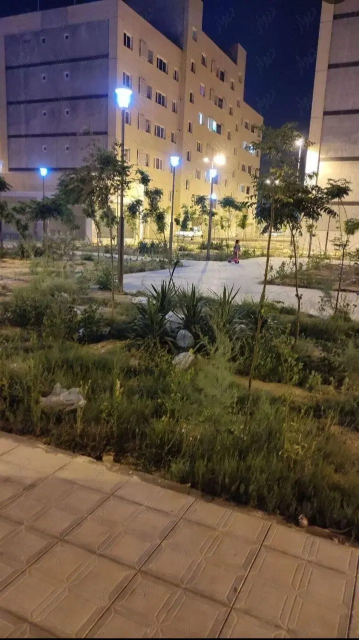 آپارتمان طبقه اول مجتمع بهارستان