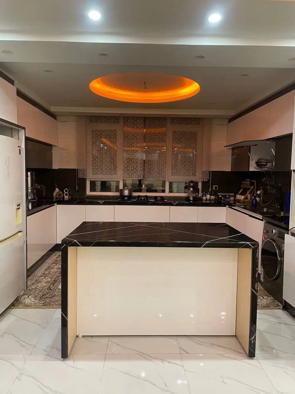 خانه آپارتمانی در رزکان فروشی