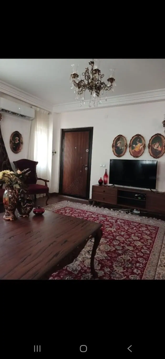 آپارتمان خیابان ولیعصر