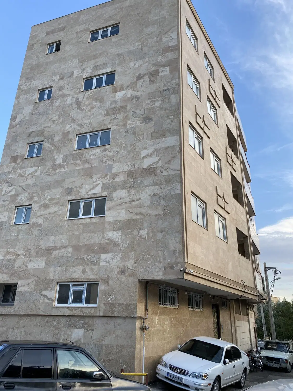 فروش آپارتمان ۹۰ متری