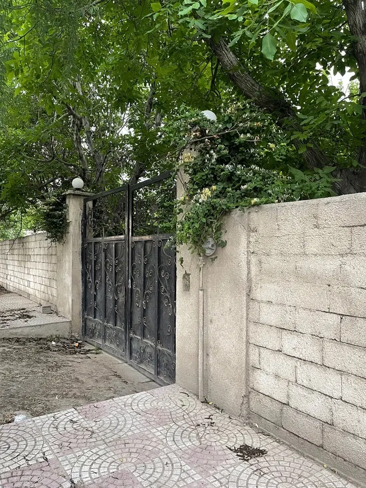 ۵۰۰ متر باغچه سرسبز سنددار قلب شهریار