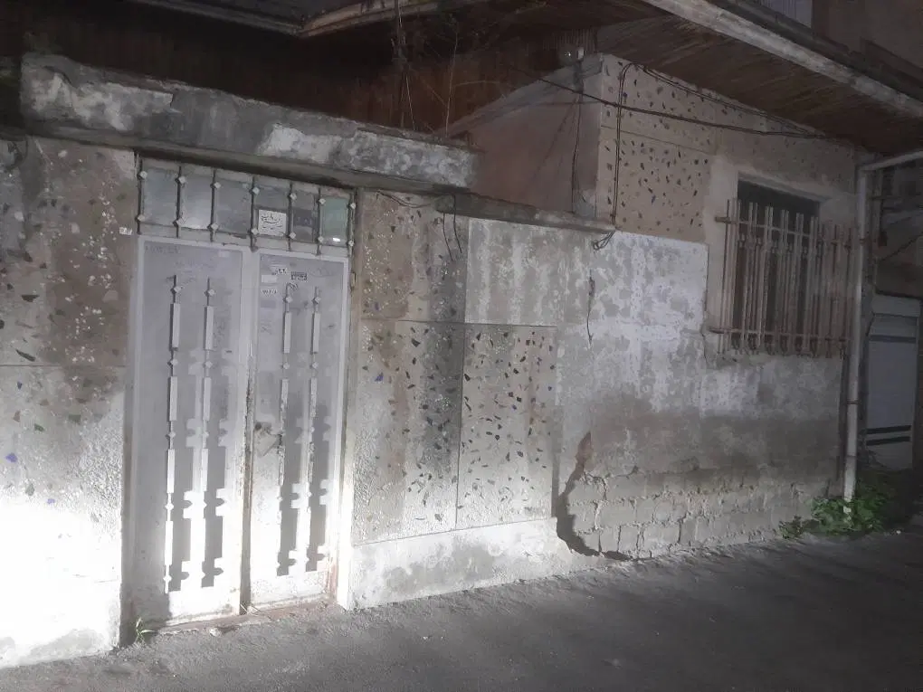 فروش خانه کلنگی تک برگ سند 126متر