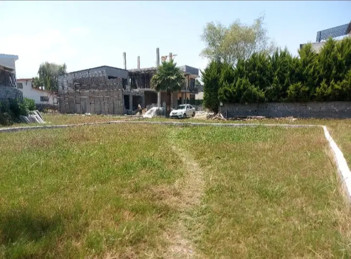 زمین درشهرک اصالت دارو ساخت شده