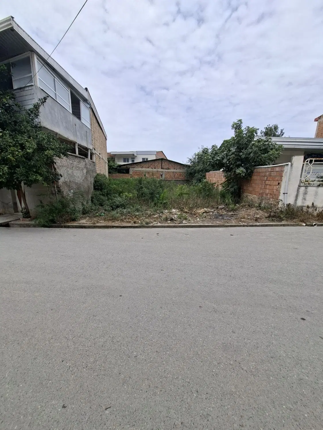 زمین مسکونی