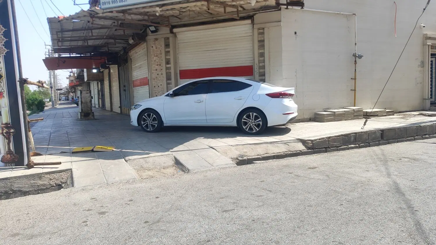 ملک برای فروش