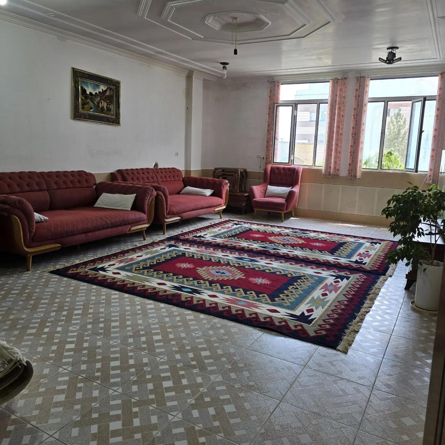 اجاره خانه ۱۳۰ متری