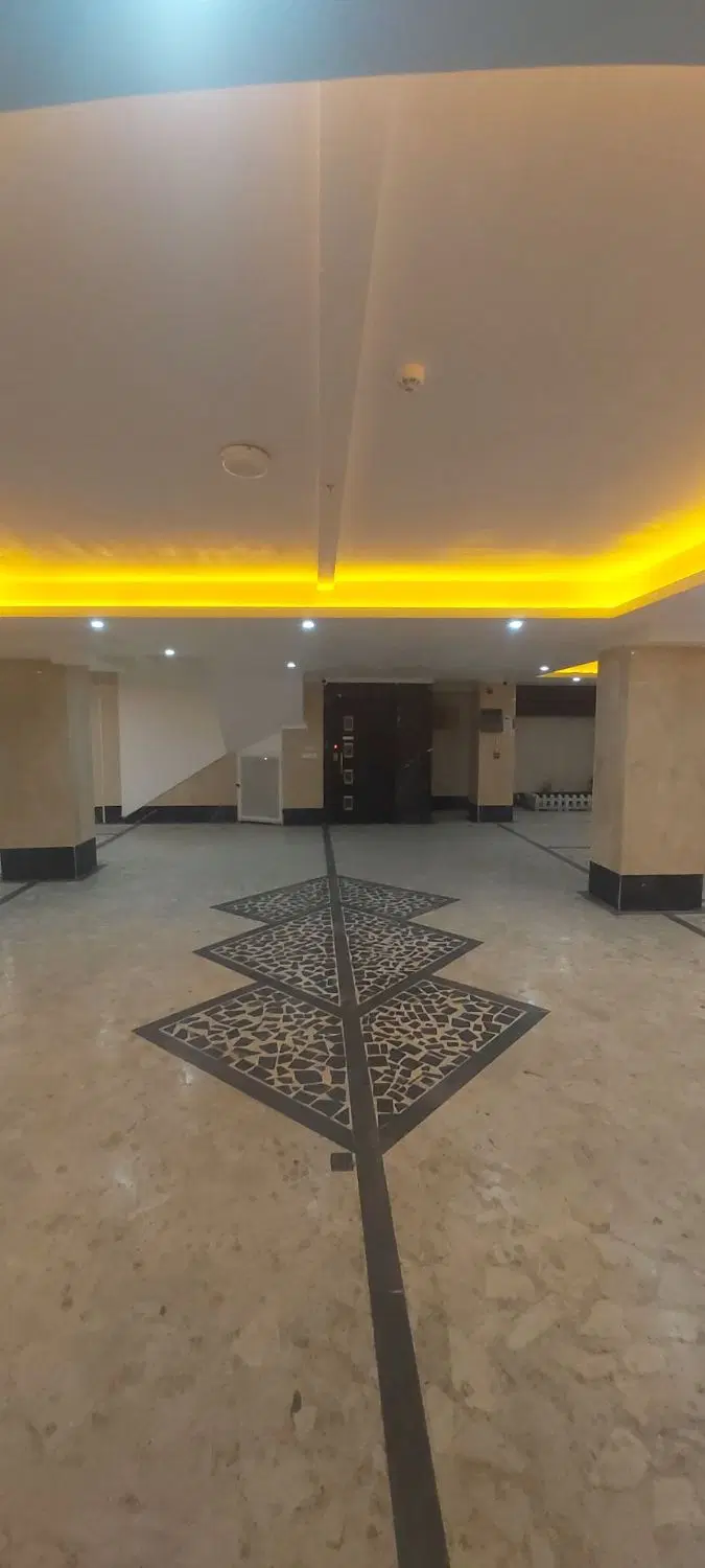 108متر سنددار فول نوساز روبنما گلشهر شهرک پردیسان