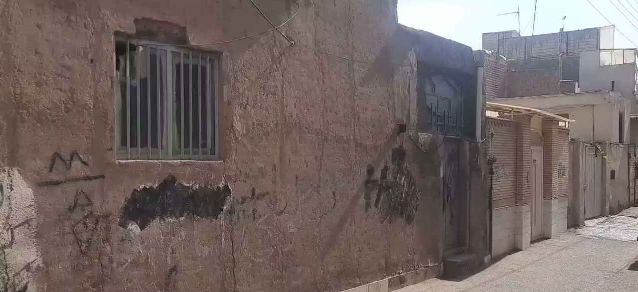منزل دو کله 12متر بر 160 متر