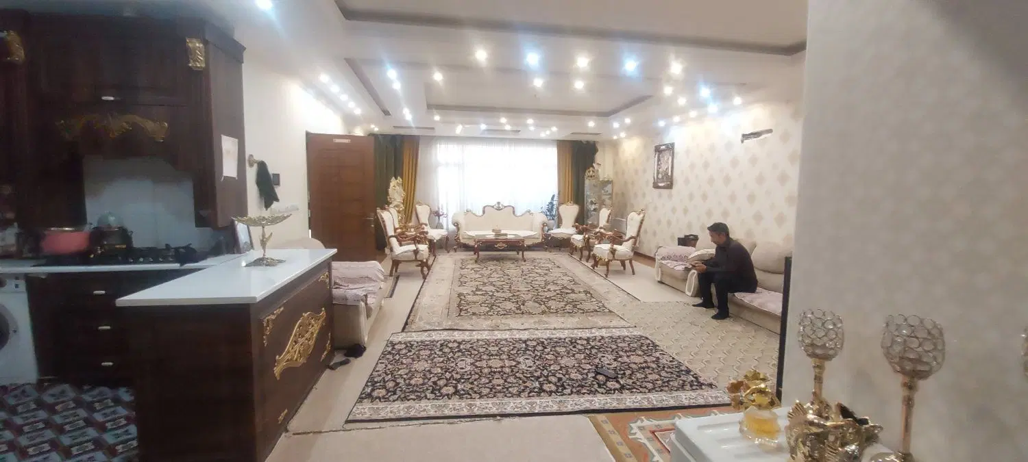 ویلایی ۳۰۰ متری بوعلی سه طبقه