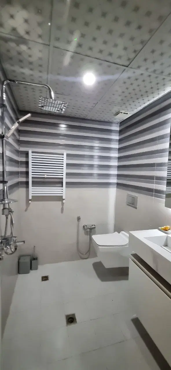 130متری،شهرک مروارید شهر،چیتگر،دریاچه،شریف