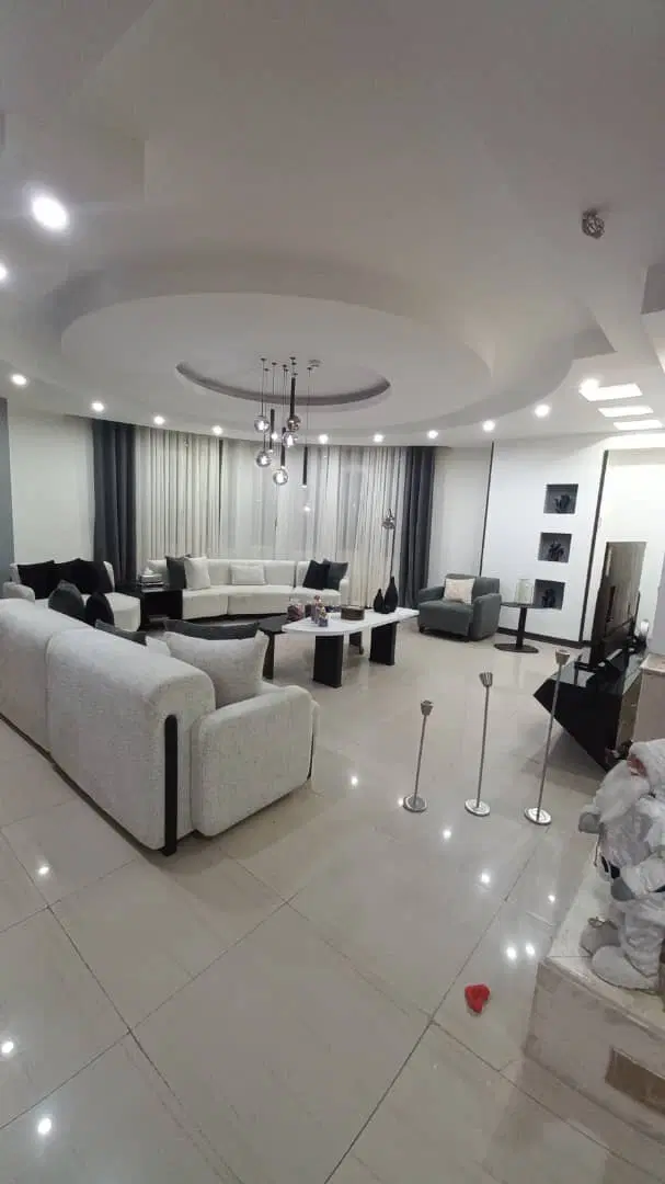 110متر_2خواب_تاپ لوکیشن