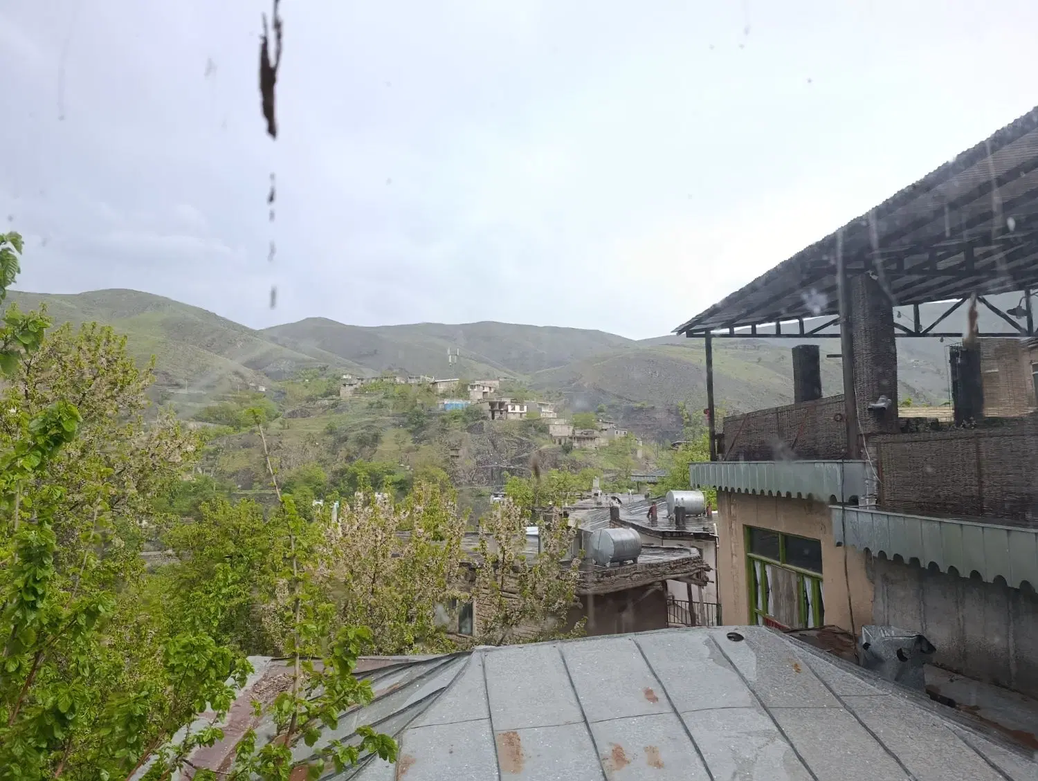 سوییت اجاره ای طرقبه کنگ