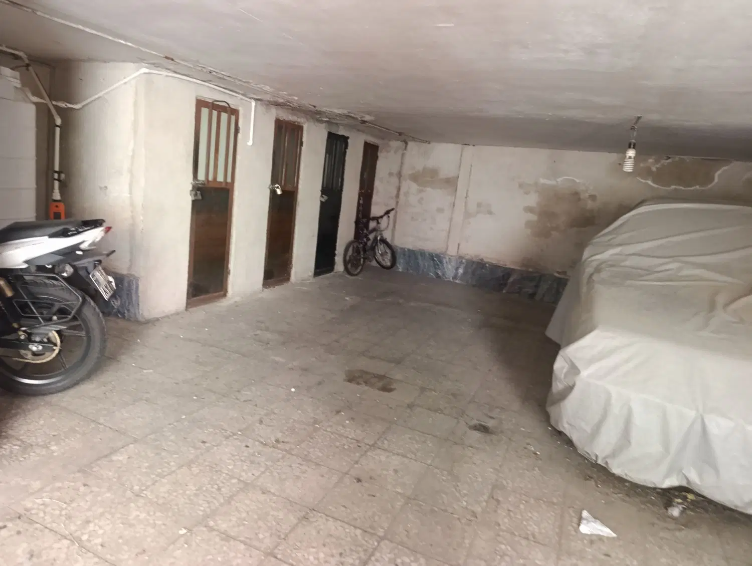 ۴۹ متر - طبقه۲ - انباری ـ کیانی