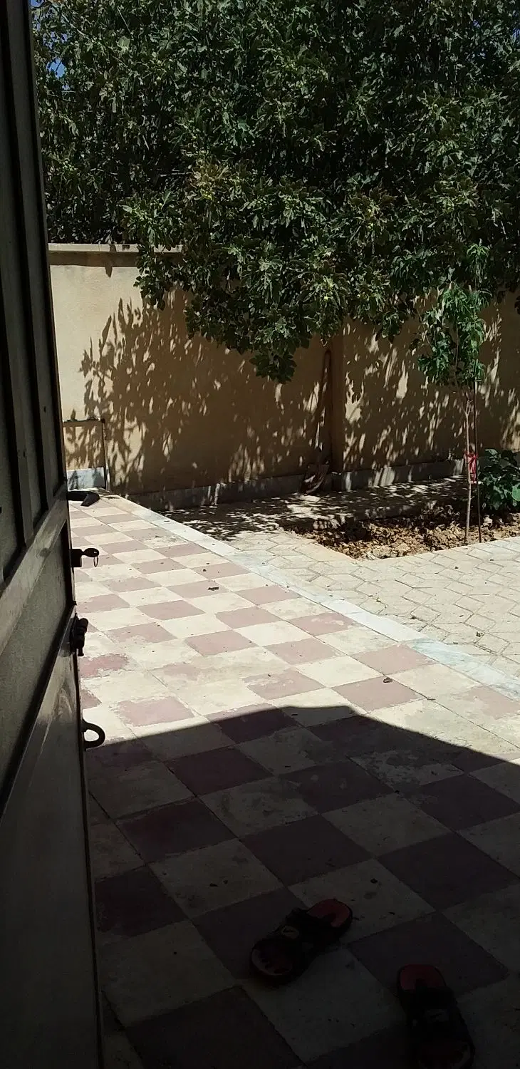 ۳۰۰ متر خونه ویلایی شهرک شهروز شهر سند تک برگ