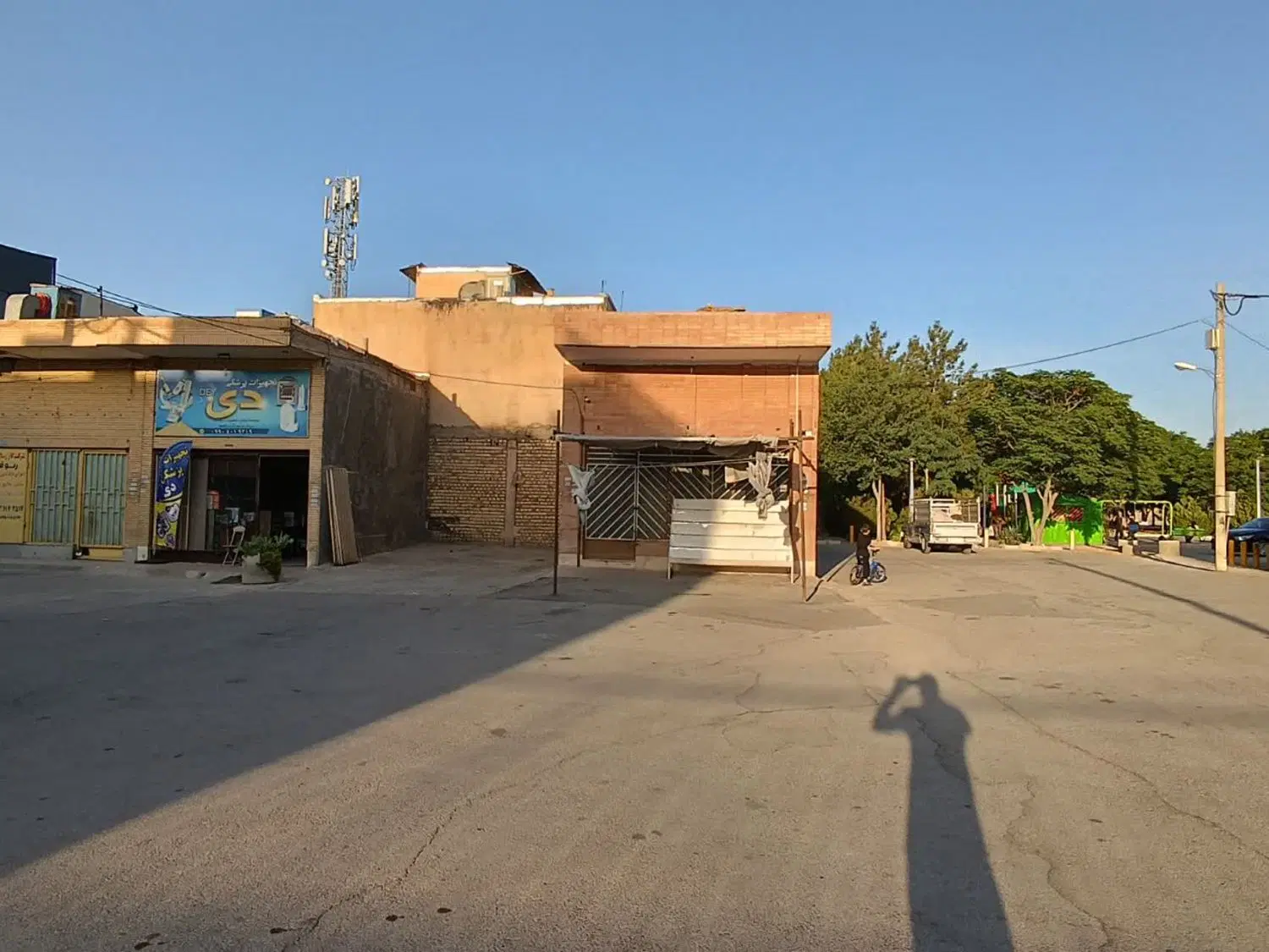 اجاره مغازه بهارستان ولی عصر محله 6 طیب جنب پارک