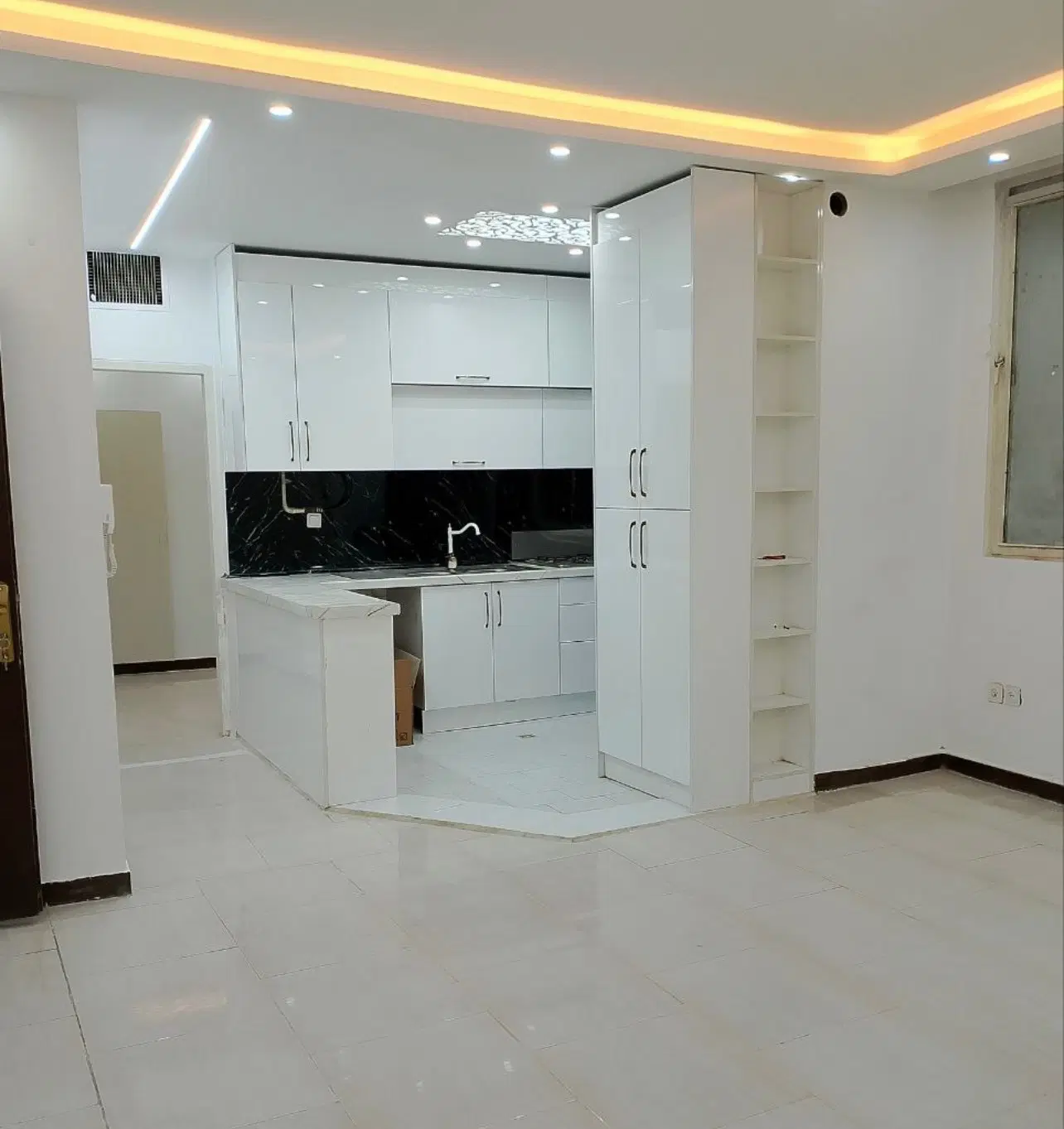 اپارتمان یکخوابه دراندیشه