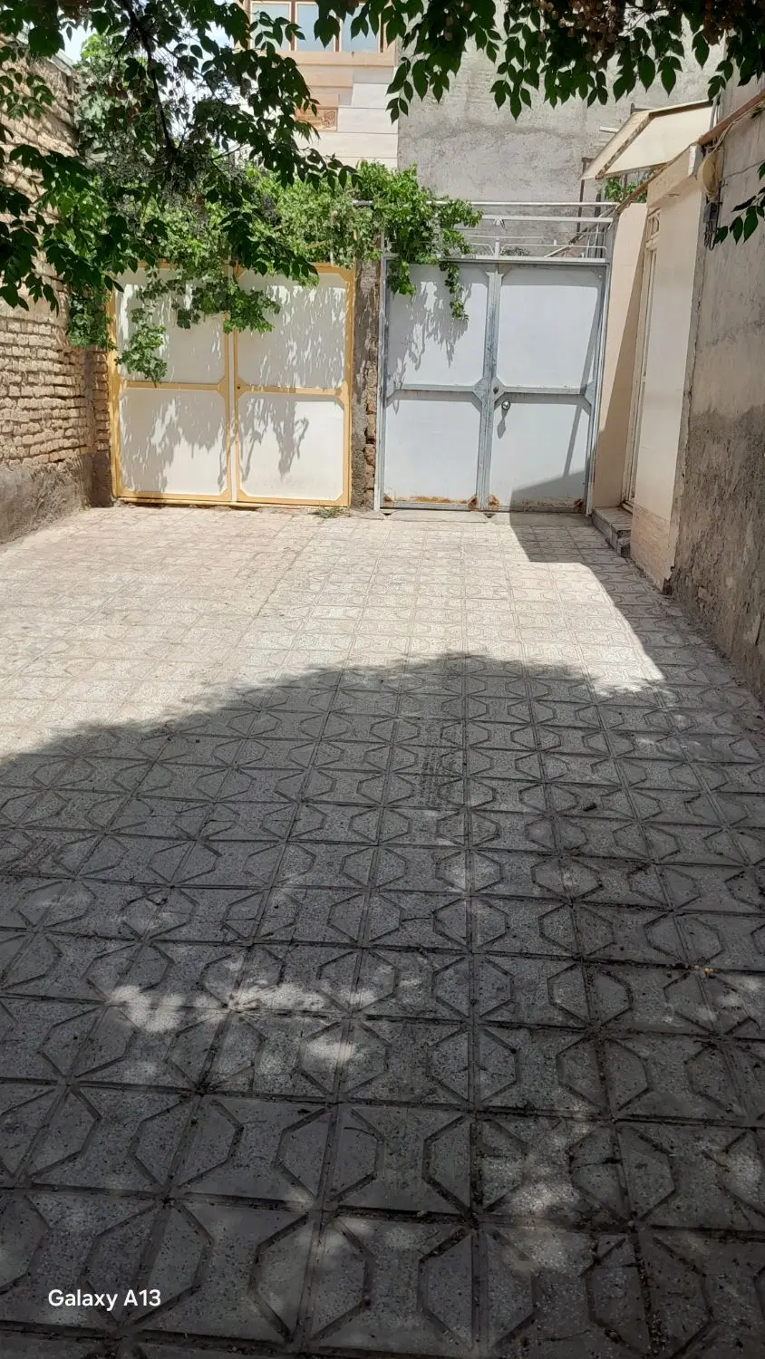 ویلایی دربست سند دار پردیس شرقی