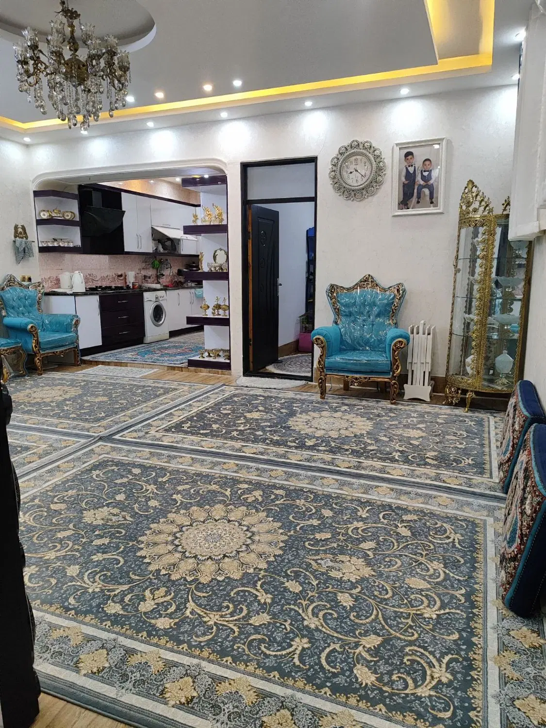طبقه همکف 100 متری باپارکینگ