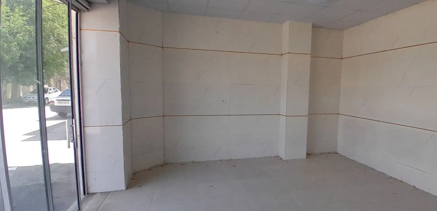 رهن واجاره مغازه تجاری نوساز دارای ۳ امتیاز