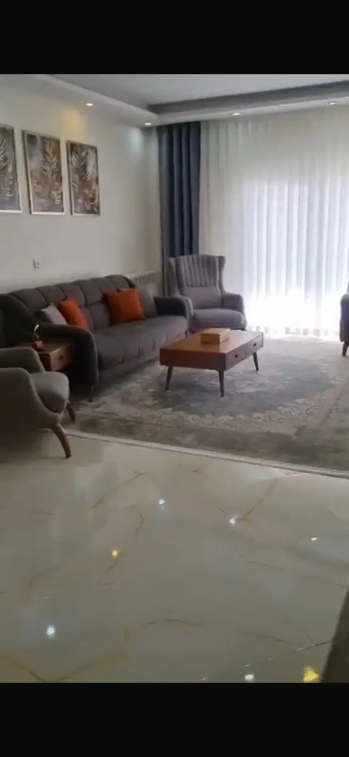 همخونه خانم