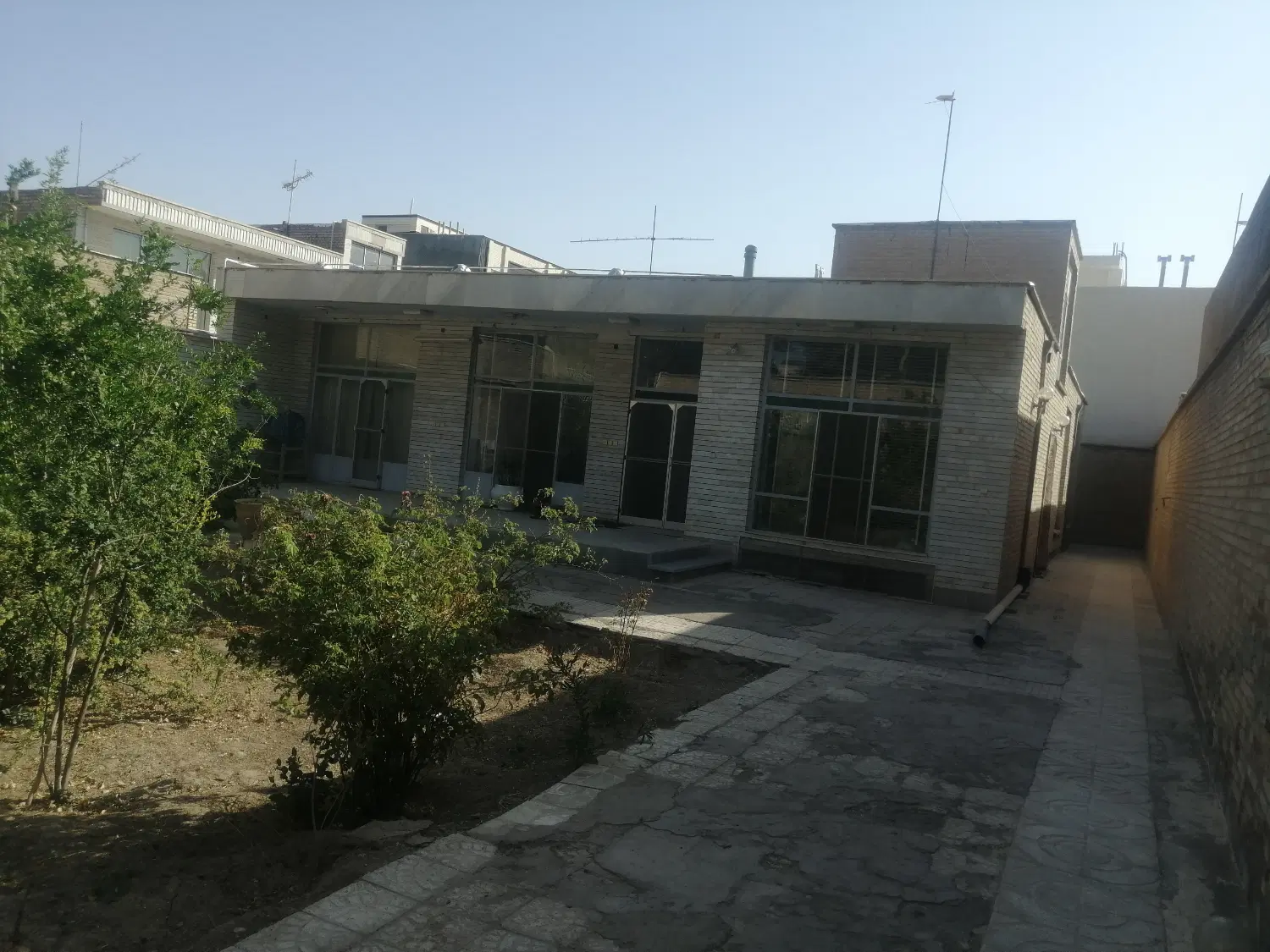 خونه 675 متری مسکونی_تجاری