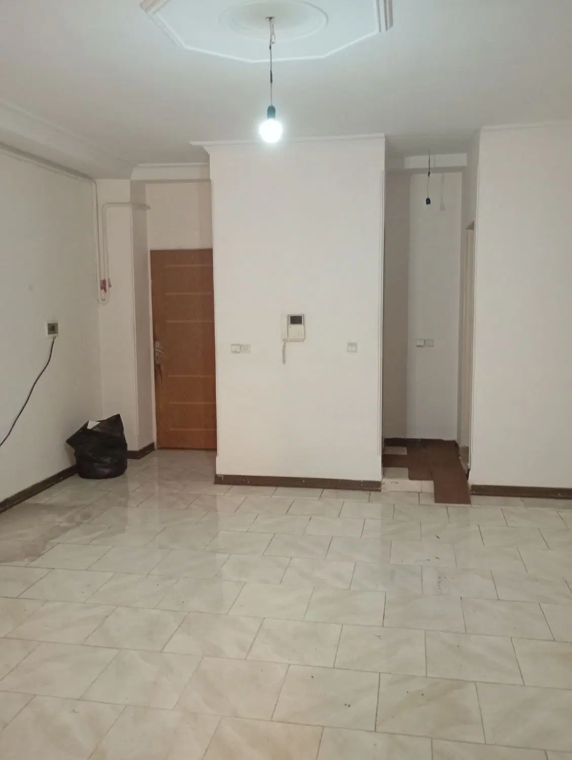طبقه دوم پارکینگ سندی
