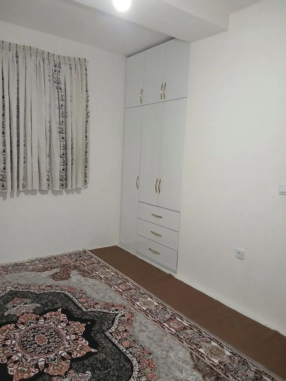 آپارتمان۱۲۴ متری شهرک جهاد
