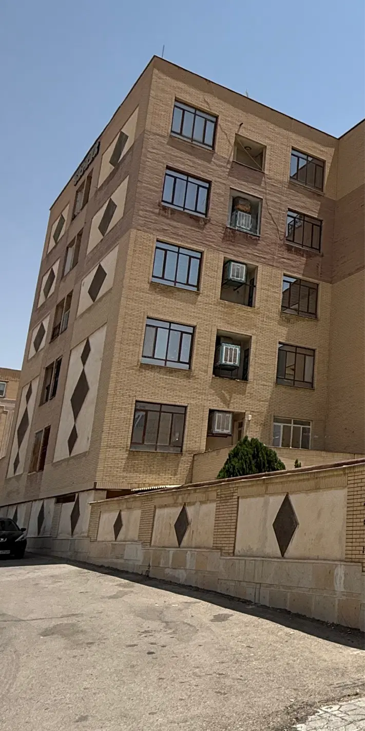 دو خواب ، تمیز ، تخلیه