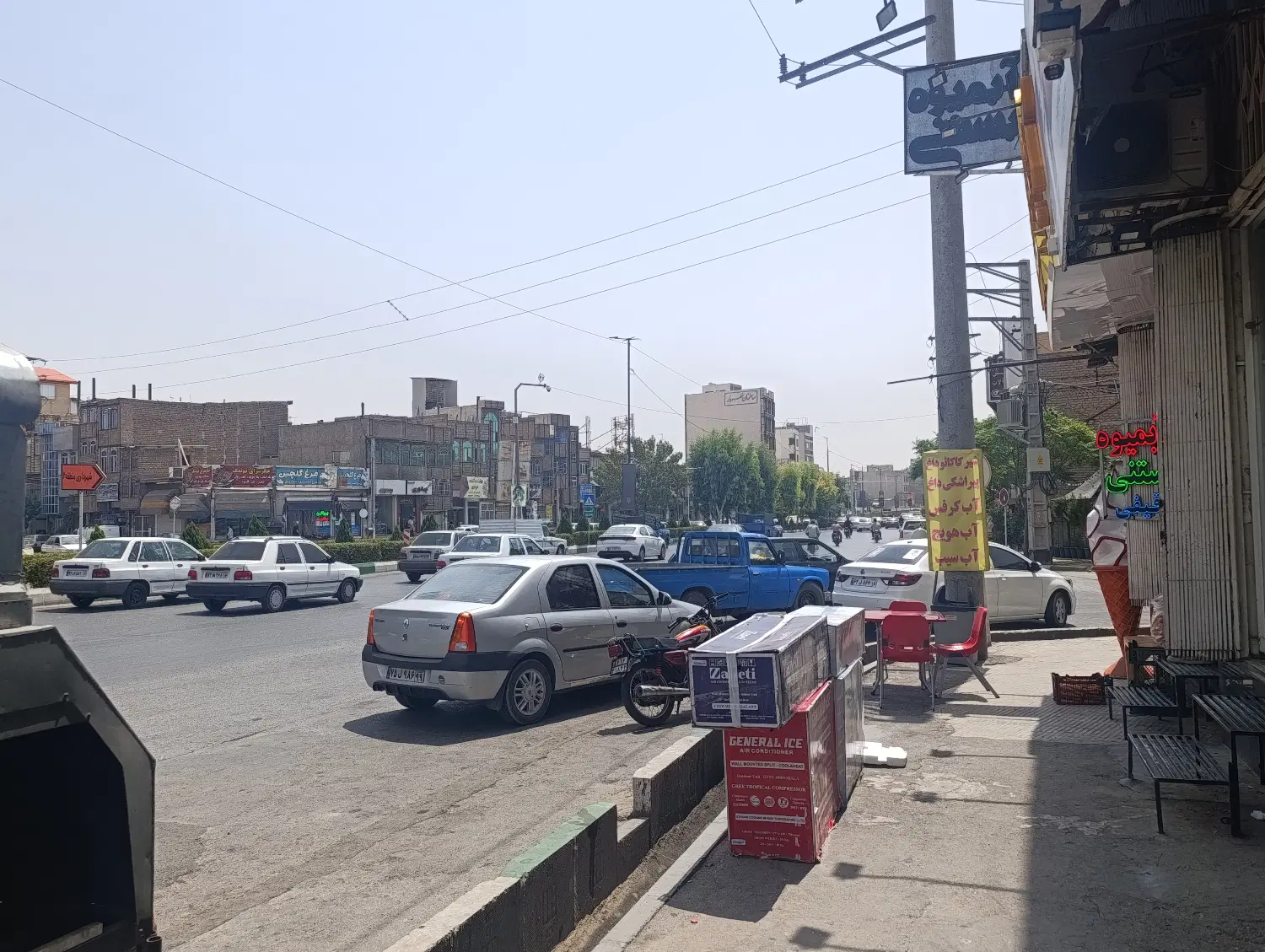 گاراژ تجاری بر خیابان جمهوری اجاره داده میشود