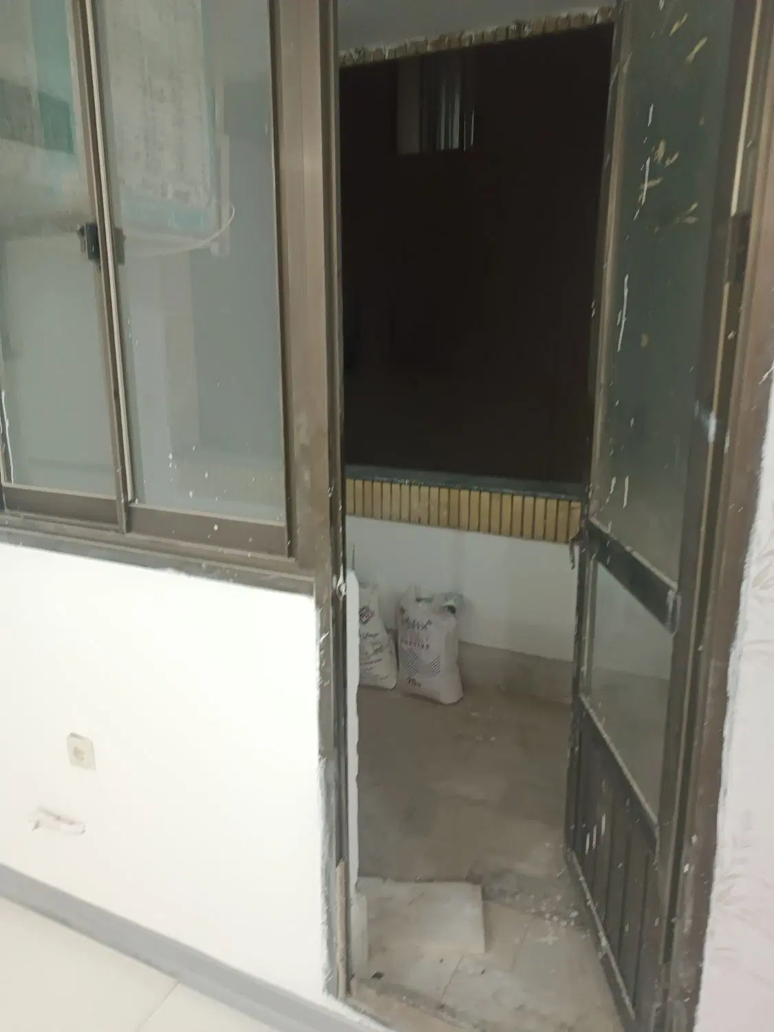 آپارتمان 75 متری دو خواب