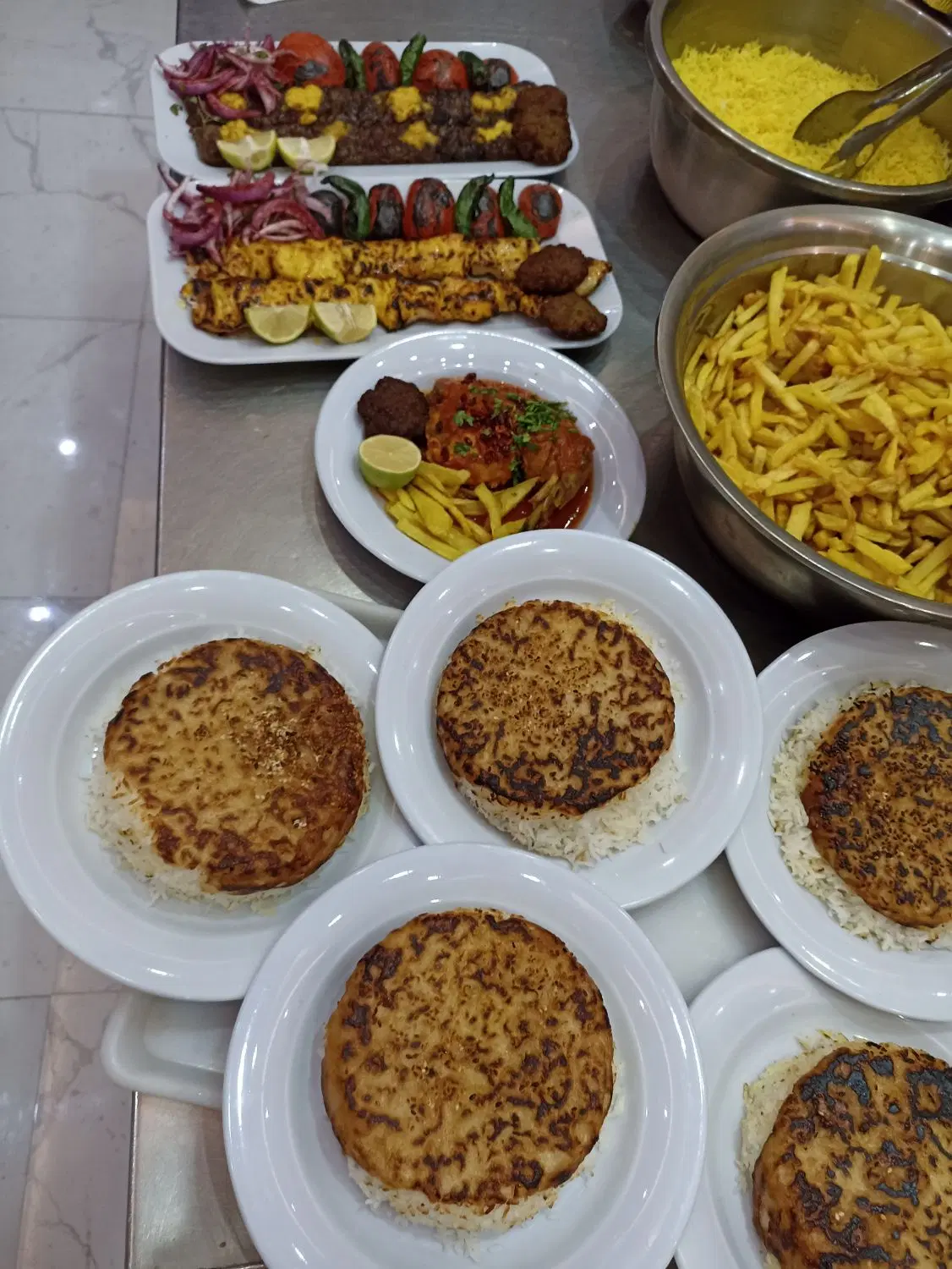 واگذاری غذاخوری و بیرون بر