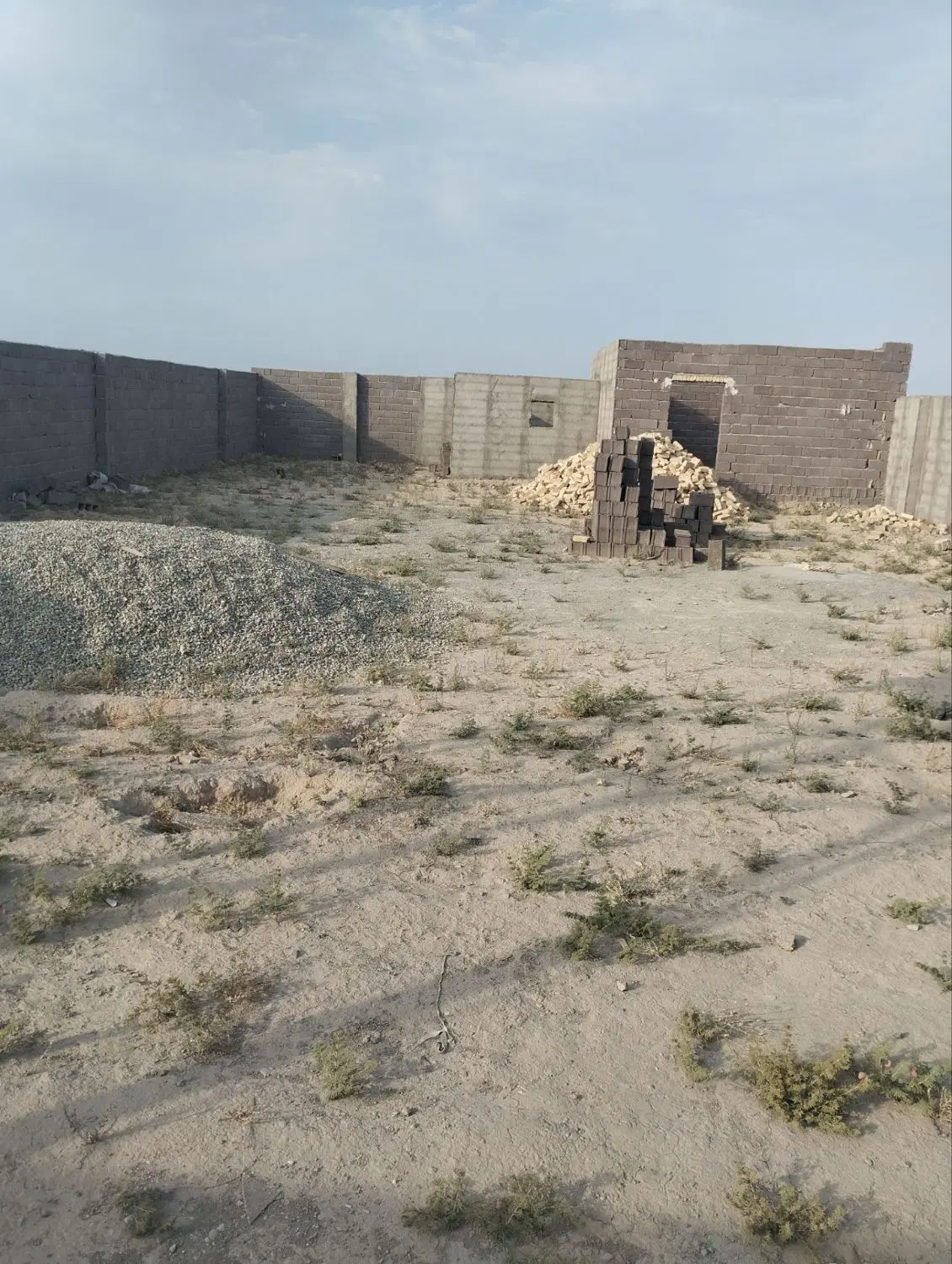 فروش زمین باغی چاردیواری شده