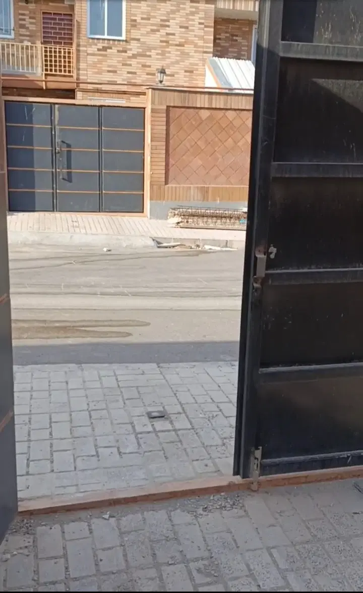 آپارتمان فروشی در شهرک مهرگان عترت 7